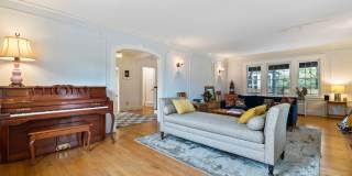 400 Quaker Lane N Gallery 9