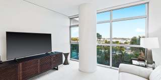 13650 Marina Pointe Dr Gallery 18