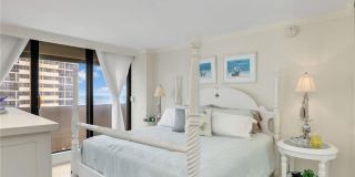 4005 Gulf Shore Blvd N unit: 800 Gallery 32