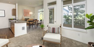 Chelsea Square Gallery 23