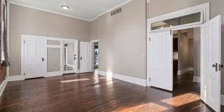 4120 Main Street Gallery 8