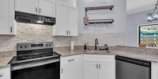 Room in 2 Bedroom Home at Tall Rock Ct Gallery 31