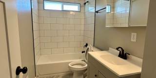 Move-in ready! Upgraded 2 Bedroom Condo Gallery 5