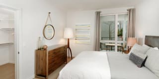 The Residences on Jamboree Gallery 24