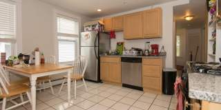 Brighton 6 Bed Duplex – 3.5 Baths – 4 Parking – Top Floor – No Fee – 9/1 Gallery 1