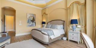 130 SE Bella Strano Gallery 38