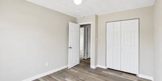 Renovated Townhome in Chesapeake Gallery 17