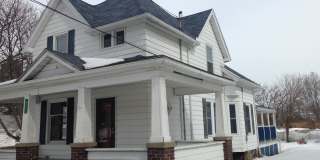 821 Bush Gallery 1