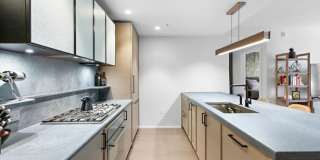 1425 Hudson St # N13770J Gallery 7