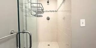 South End 2 Bed / 2 Bath – Washer/Dryer – Parking Available – No Fee Gallery 17