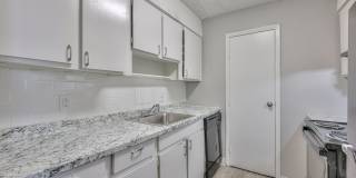 Solana at Brentwood Gallery 32