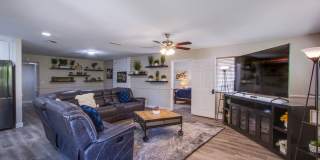 Spacious, Stylish, and Fully Furnished – Luxury 5-Bedroom Home in Henderson Gallery 5