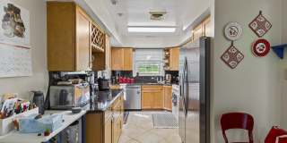 1435 CROFTON Parkway Gallery 14