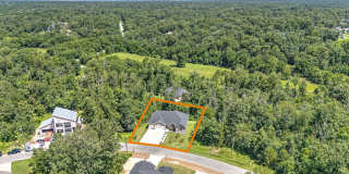 Modern 3-Bedroom Bella Vista Home with Bonus Room and Tiered Deck Gallery 40