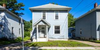 Spacious 3 Bedroom, 2 Bathroom Home – 1169 23rd St., Moline, IL 61265 $250 OFF FIRST MONTH'S RENT Gallery 1