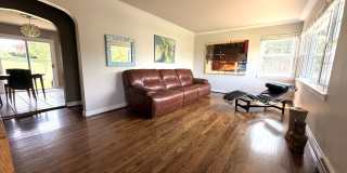 Hilltop Charm in Floyds Knobs – Spacious All-Brick Beauty with Room to Grow! Hilltop Charm in Floyds Knobs – Spacious All-Brick Beauty with Room to Grow! Gallery 6