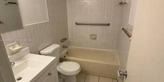 2046 W Flagler St Gallery 7