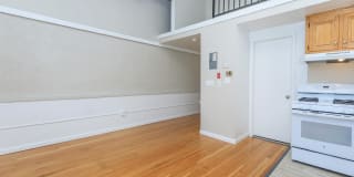 278 Main Street Gallery 24