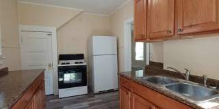2 Bedroom House for Rent - North of Swedish American Hospital Gallery 1