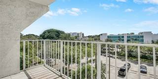 650 NE 64th St Gallery 13