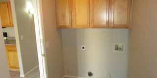 Nice 3 bedroom with pool and three car garage! Gallery 5