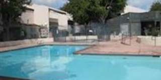 BEAUTIFUL CONDO! 2 MINUTE WALK TO CAMPUS! FREE RENT UNTIL MAY 1, 2026!! Gallery 10