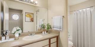 Entrada Pointe Apartments Gallery 9