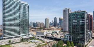 740 W Fulton St Gallery 10