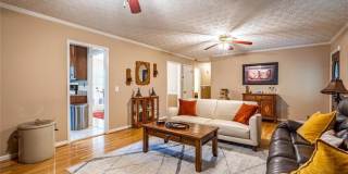 465-A Dobbs Road Gallery 10