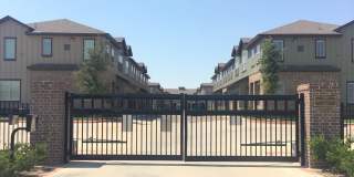 Gated 3 bdrm 2.5 bath Townhome with attached 1 car garage Gallery 1
