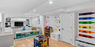 8909 2ND Avenue Gallery 14