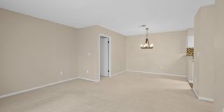Gorgeous 2 bedroom home- Move-In Ready Condo in Parkview. Minutes to Downtown Greenville & the New Harris Teeter Shopping Hub! Gallery 16