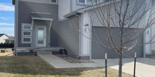 Beautiful newer home in West Des Moines - Waukee School Dist! Gallery 1