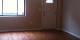 Beautifully Renovated Home in South Side Flats Gallery 6