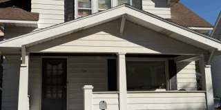 1/2 Mile to Campus - 4 Bed/2 Bath House Gallery 1