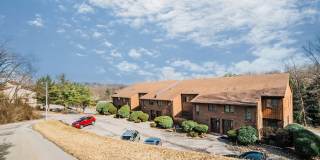 Noble Vista Apartments & Townhomes Gallery 2