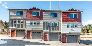 262 Stanley Ave Gallery 1