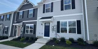 Brand New 3 Bedroom, 2. 5 bath Townhome in Boulder Ridge Gallery 1
