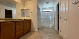 BEAUTIFUL AND SPACIOUS ALMOST BRAND NEW 2 STORY HOME AVAILABLE! Gallery 18