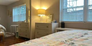 Renovated 1BR * Piedmont Park! ~ Steal of a Deal! Gallery 12