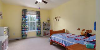 132-B PINEVIEW Avenue Gallery 24