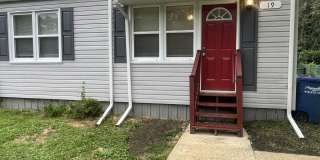 Baltimore - 3 bedroom and 1 Bathroom Available! Gallery 1