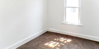 Point Breeze Three Bedroom Home Gallery 11