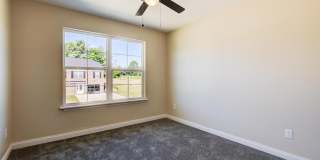 203 Dixon Circle Gallery 23