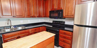 Spacious 3-Bedroom Condo with Finished Basement & Private Fenced Yard! Gallery 8