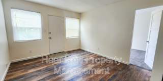 848 1/2 Emerald Street Gallery 4