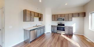 Boulevard Apartments & Townhomes Gallery 39