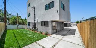 11522 Emelita Street Gallery 25