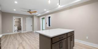 400 S CONKLING Street Gallery 11
