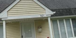 921 Woodgate Avenue Gallery 1